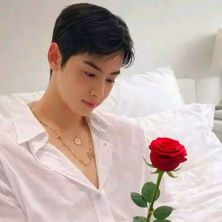 Latest photo of Eunwoo (ASTRO)