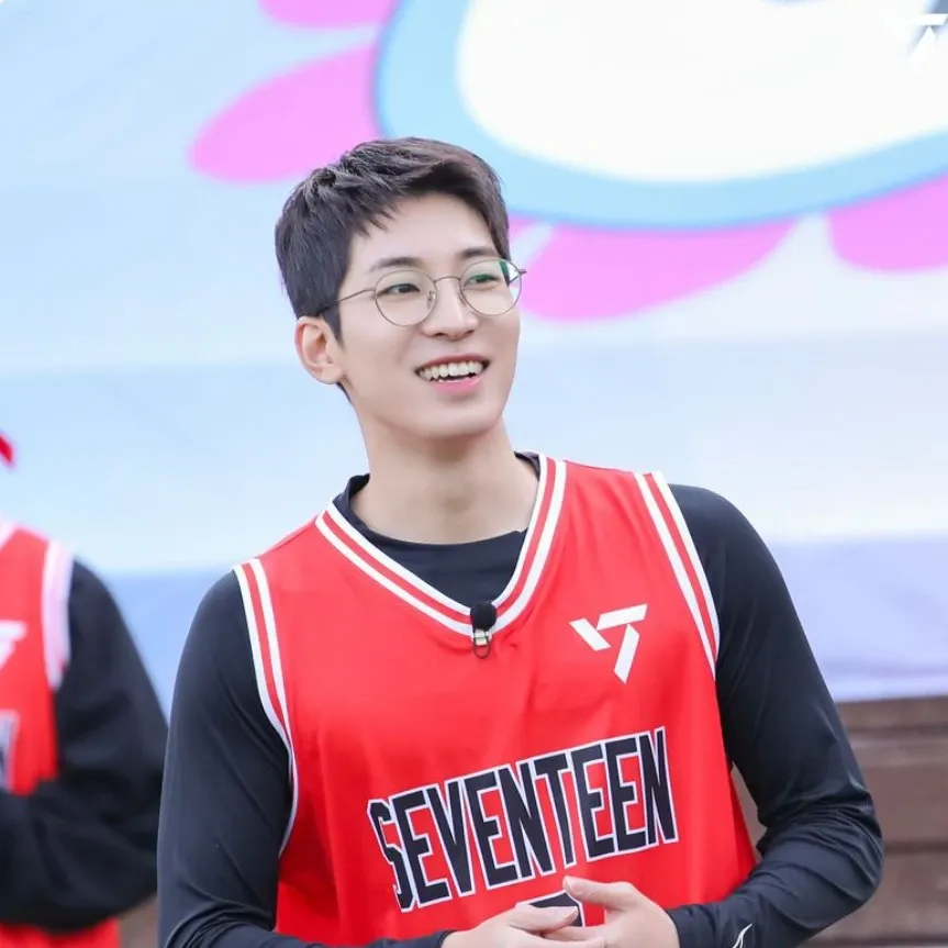 원우 (세븐틴) 최근 활동샷