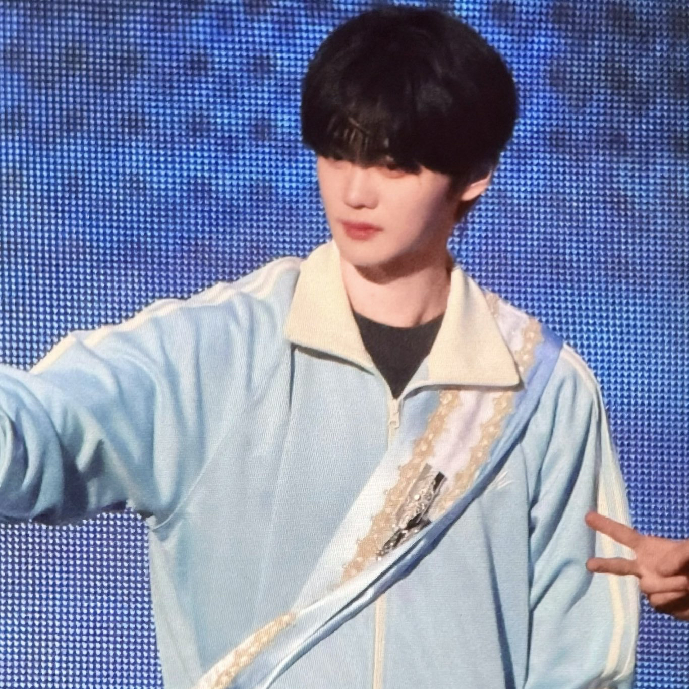 Recent activity shot of Kim Gyuvin (ZEROBASEONE)