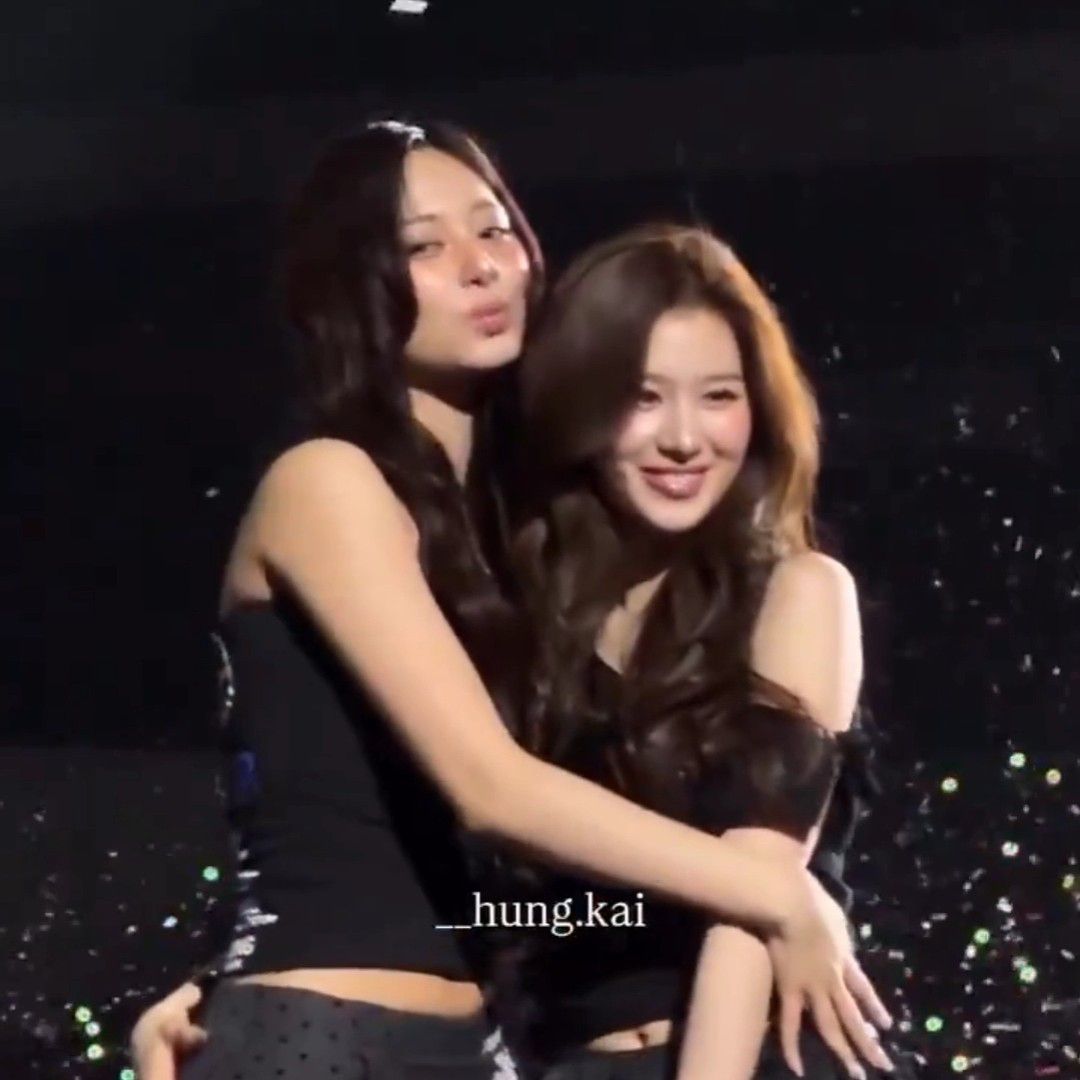 Potret di balik layar Tzuyu (TWICE)