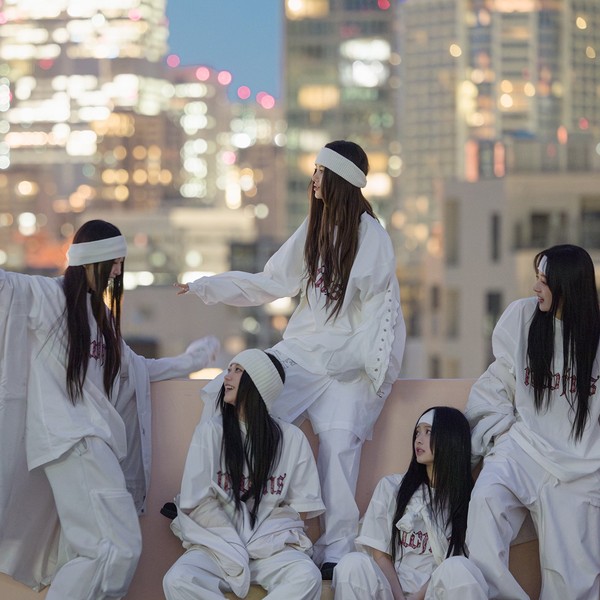 Popular profile image of NewJeans selected by votes