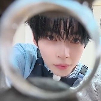 성한빈 (제로베이스원) 최근 활동샷