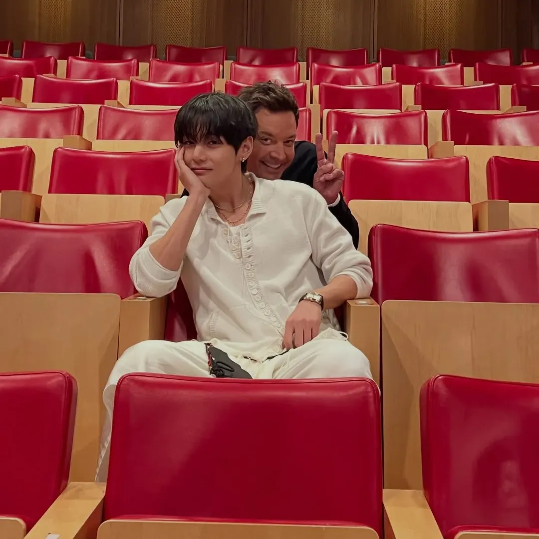 A moment captured by V (BTS)'s fan