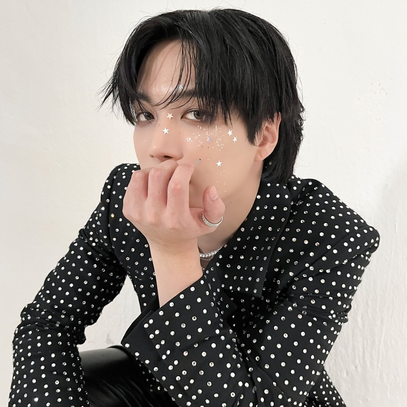 Behind-the-scenes cut of Kim Jonghyeon