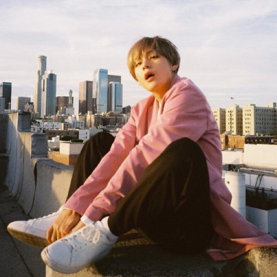 V (BTS)の最新写真