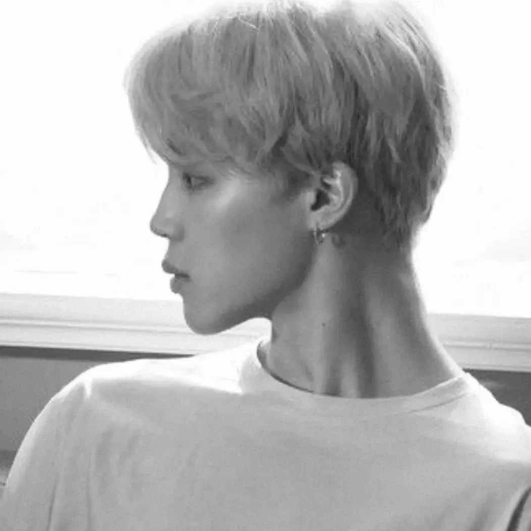 Foto aktivitas terbaru Jimin (BTS)