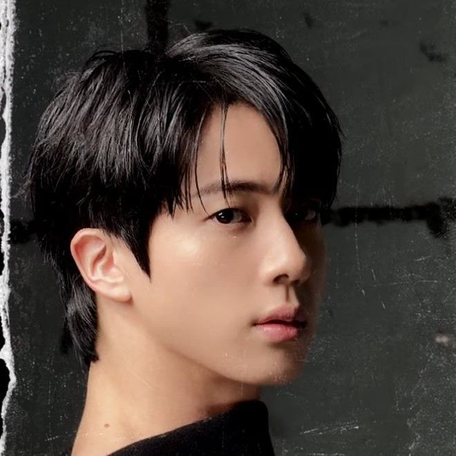 Foto terbaru Jin (BTS)