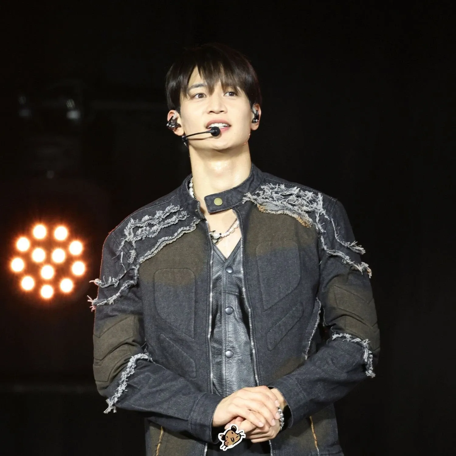 A moment captured by Minho (SHINee)'s fan