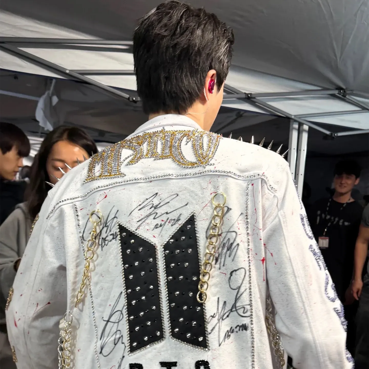 Potret di balik layar Jin (BTS)