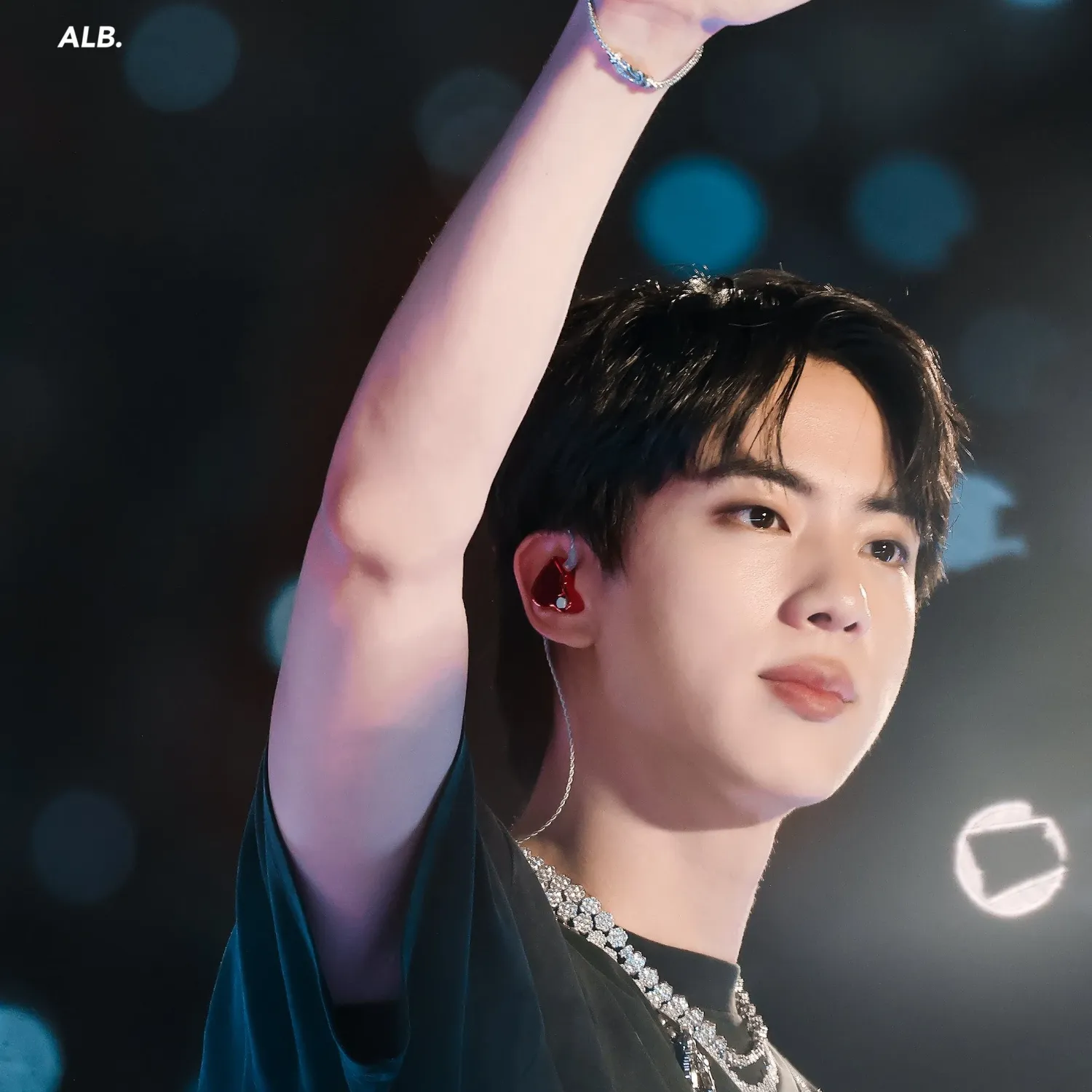 Potret di balik layar Jin (BTS)