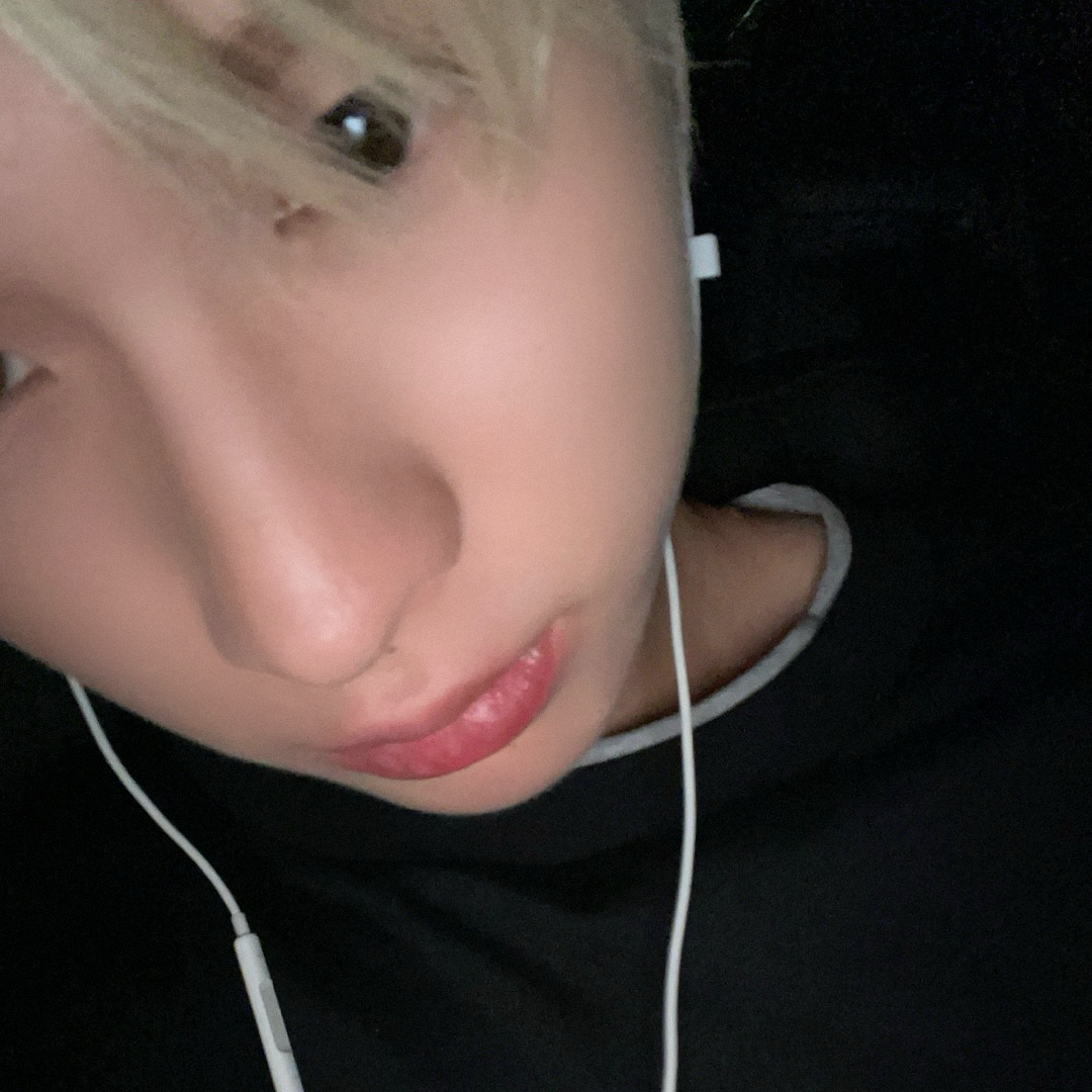 Behind-the-scenes cut of TWS