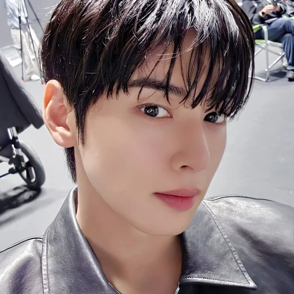 Recent activity shot of Eunwoo (ASTRO)