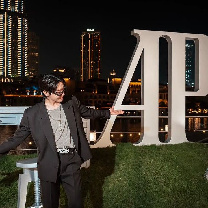 Momen yang diabadikan oleh penggemar j-hope (BTS)