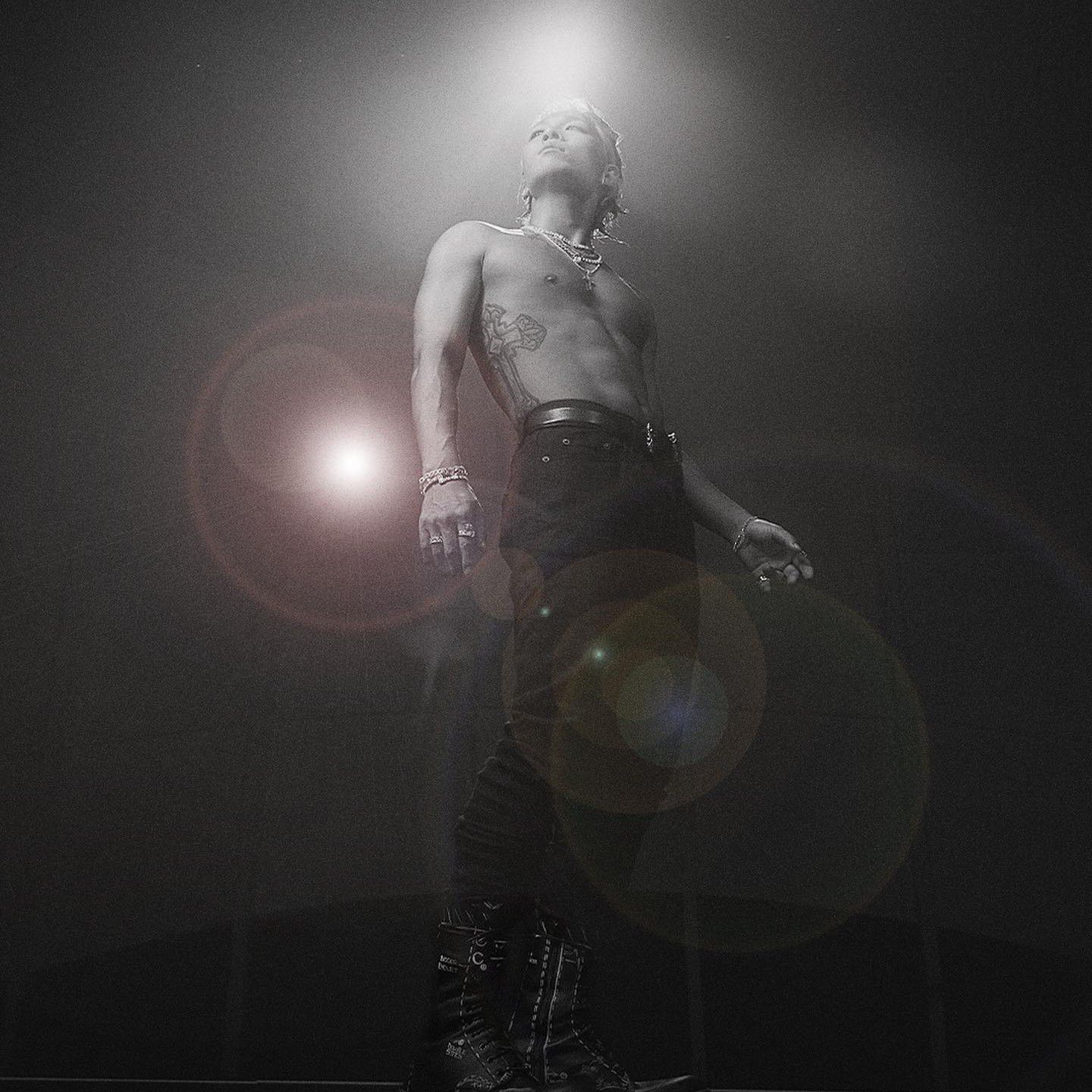 Behind-the-scenes cut of Taeyang (BIGBANG)