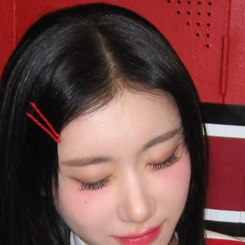 Behind-the-scenes cut of Chaeryeong (ITZY)