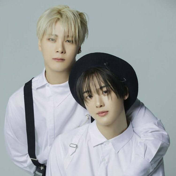 Foto aktivitas terbaru ASTRO