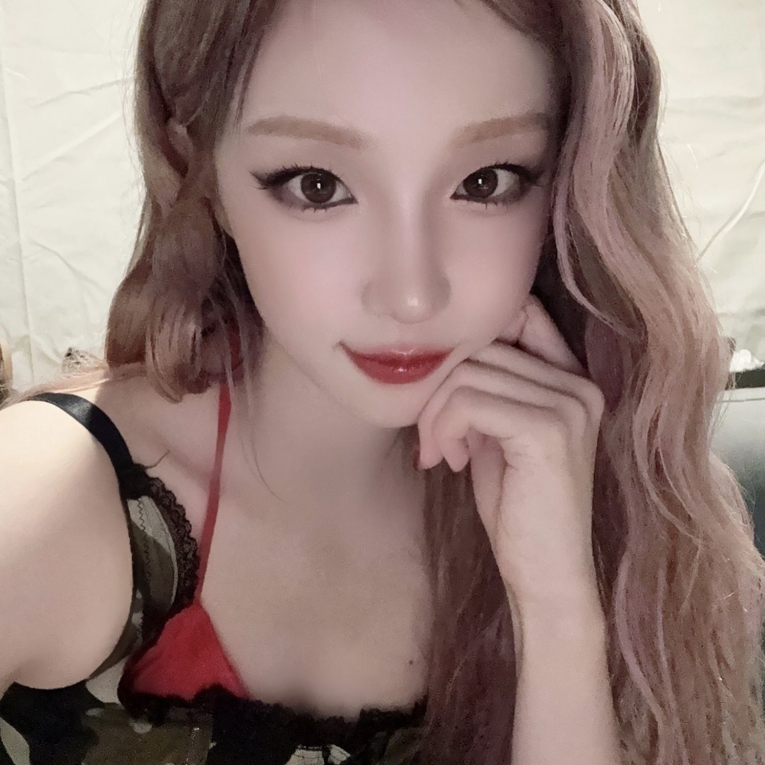 Foto terbaru Yuqi (i-dle)