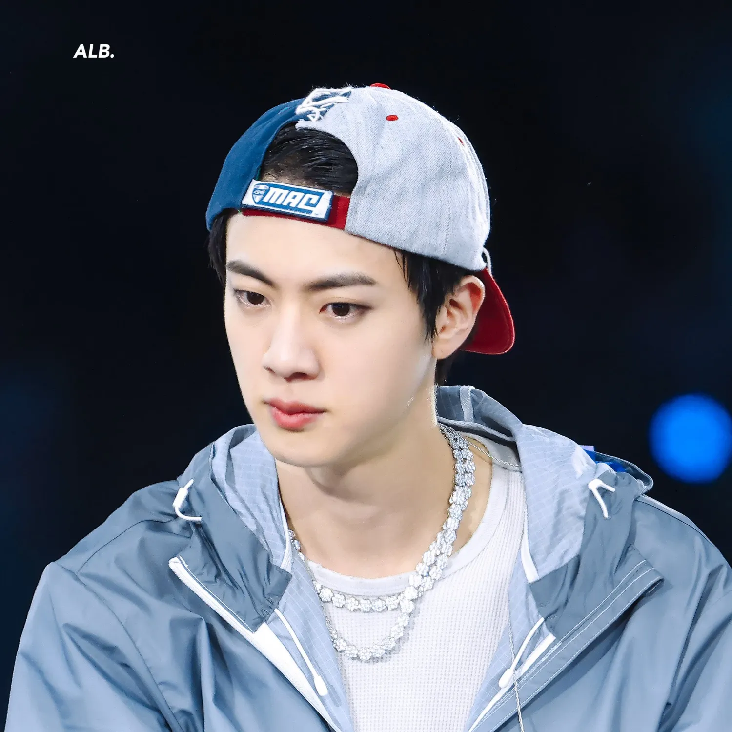 Momen yang diabadikan oleh penggemar Jin (BTS)