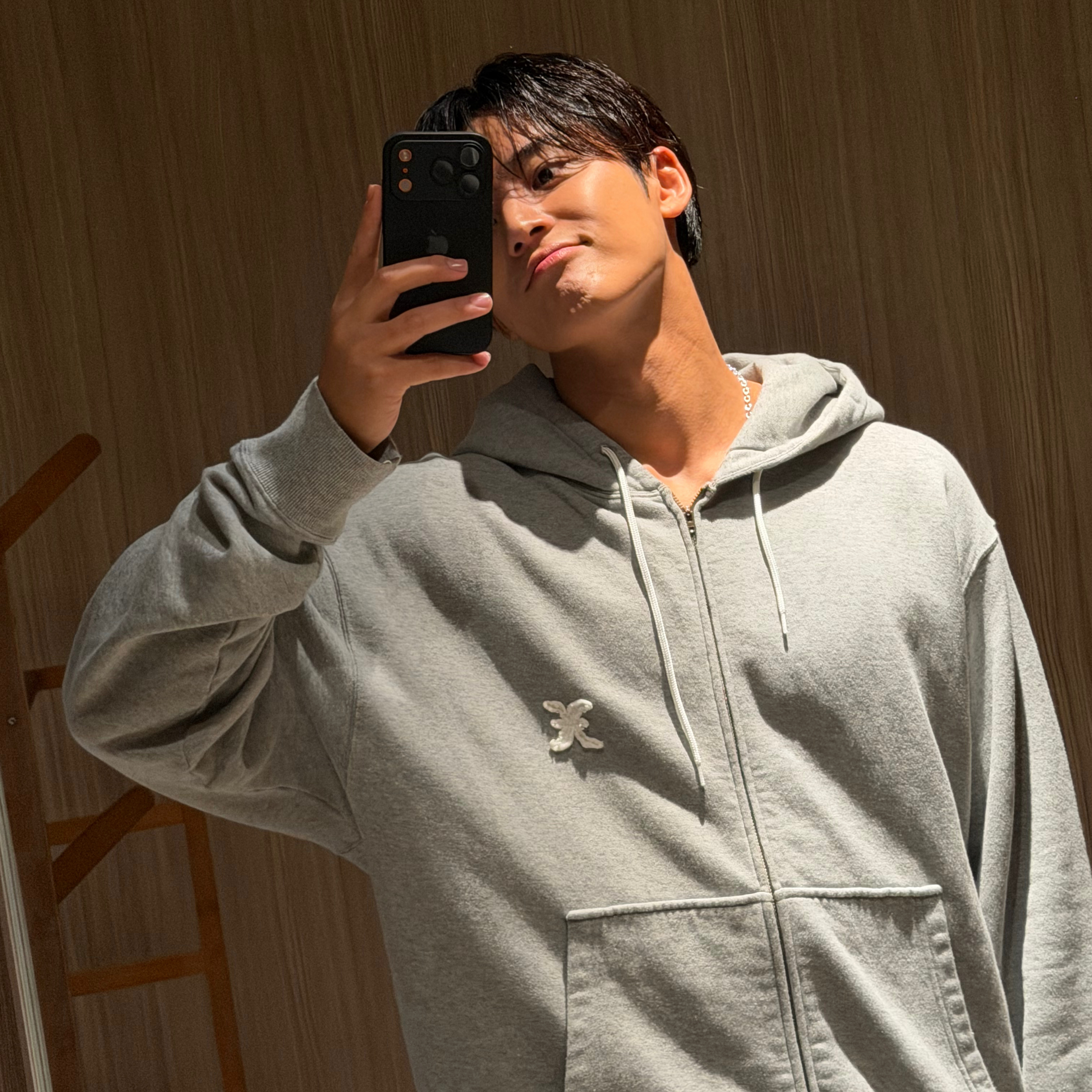 A moment captured by Mingyu (SEVENTEEN)'s fan