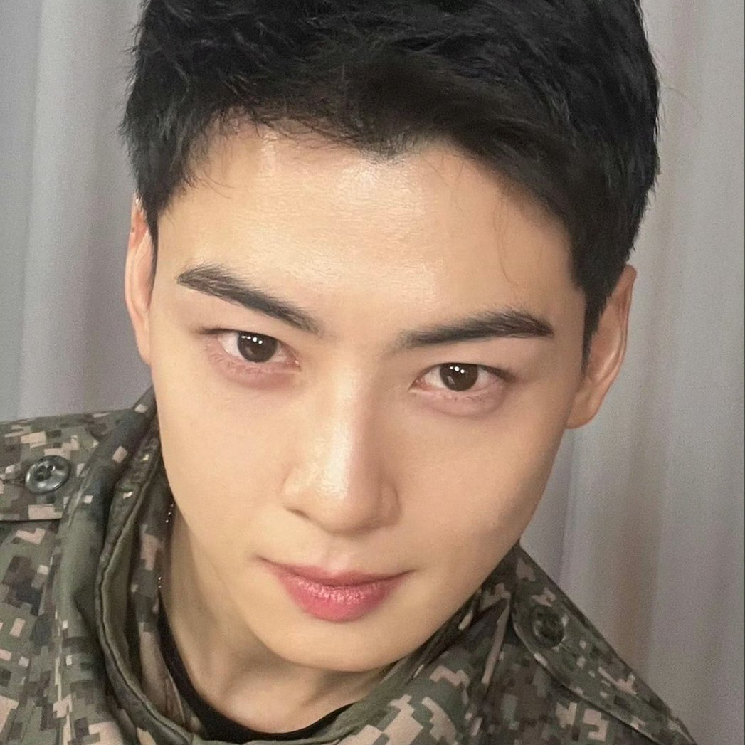 Behind-the-scenes cut of Eunwoo (ASTRO)