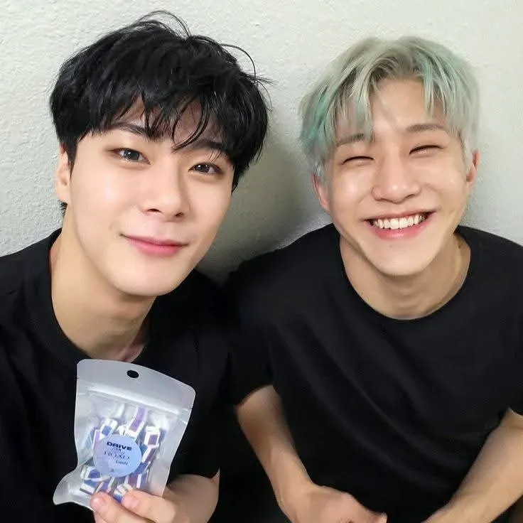 Behind-the-scenes cut of Jinjin (ASTRO)