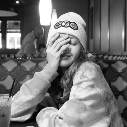 Latest photo of Lisa (BLACKPINK)