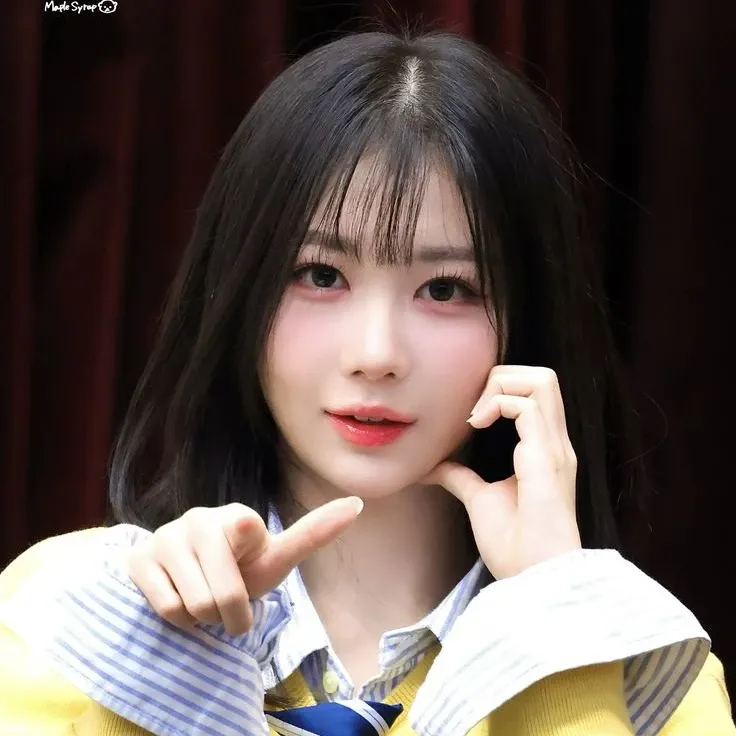 Recent activity shot of Kaede (tripleS)