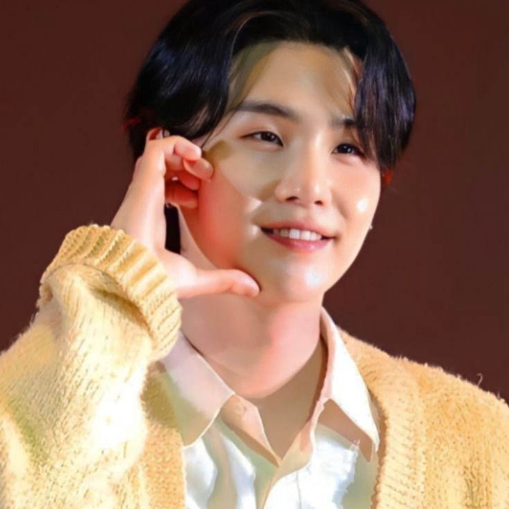 Foto aktivitas terbaru SUGA (BTS)