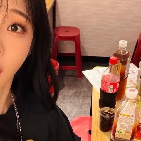 ムンビョル (MAMAMOO)の舞台裏ショット