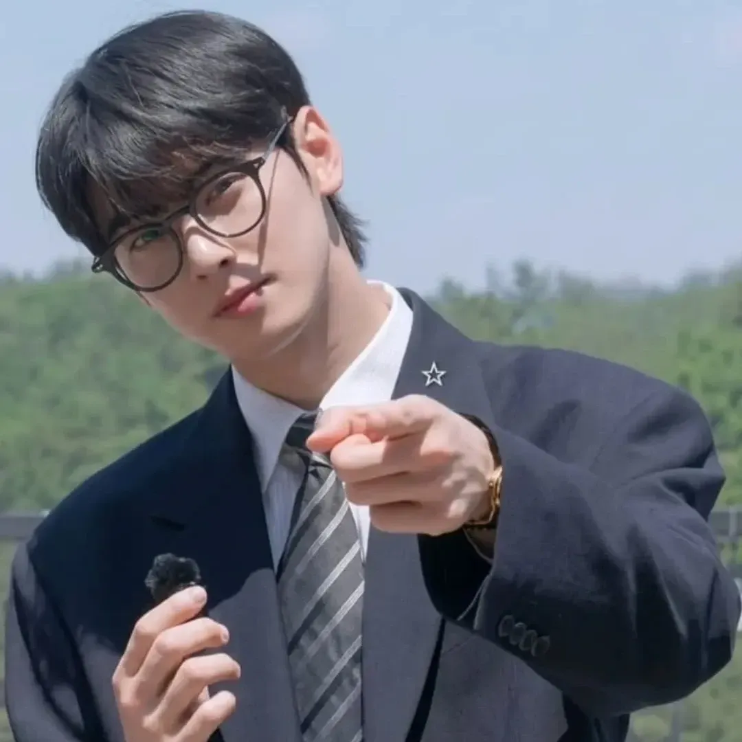 Recent activity shot of Eunwoo (ASTRO)