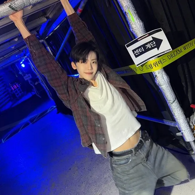Behind-the-scenes cut of NCT