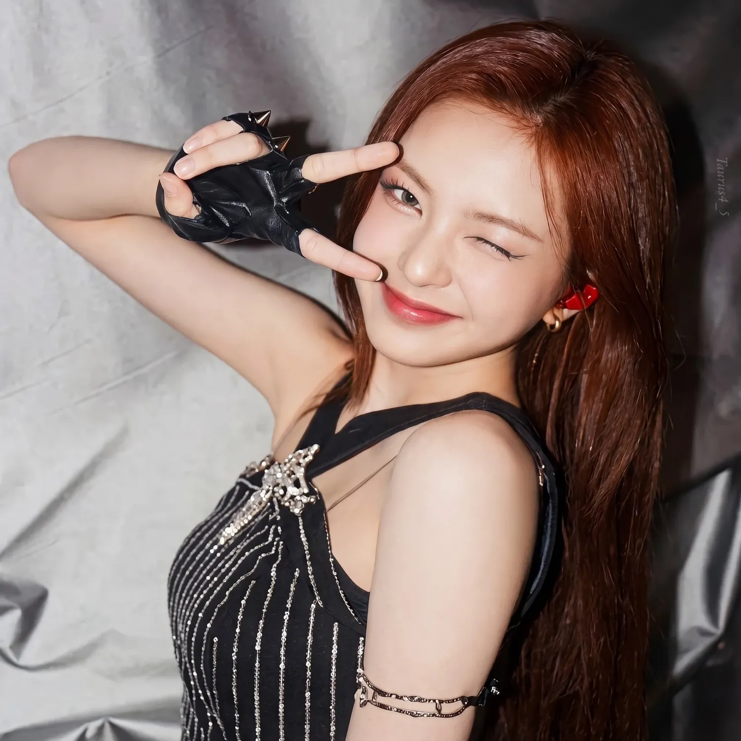 Behind-the-scenes cut of Chiquita (BABYMONSTER)