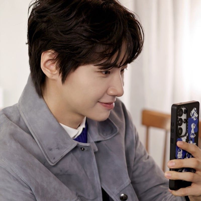 Behind-the-scenes cut of Lee Jinhyuk