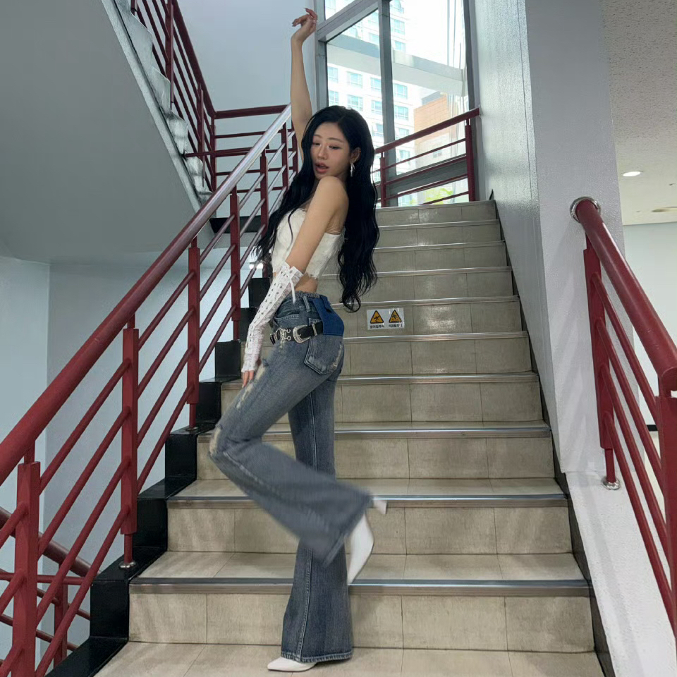 Julie (KISS OF LIFE)的幕后花絮