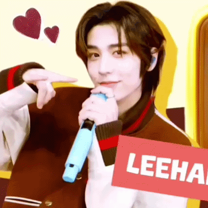 이한 (BOYNEXTDOOR)의 비하인드 컷