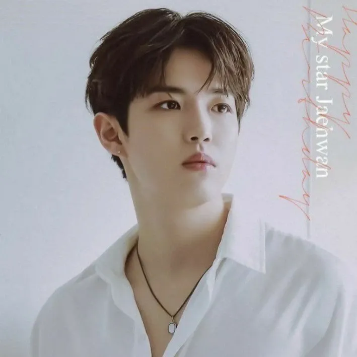 Behind-the-scenes cut of Kim Jaehwan