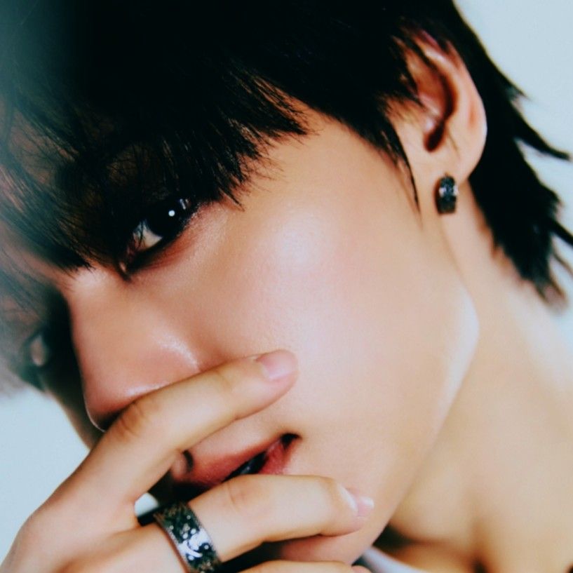 A moment captured by Hwanwoong (ONEUS)'s fan