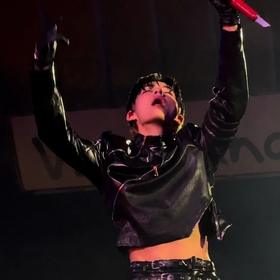 Recent activity shot of V (BTS)
