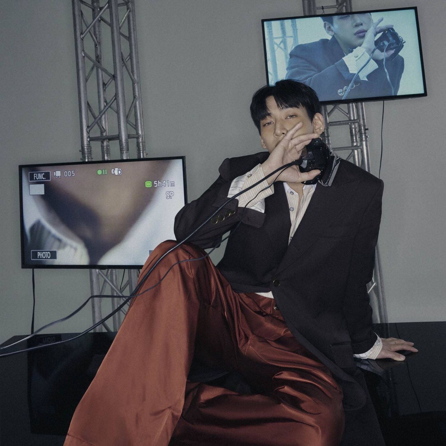 Latest photo of Bambam (GOT7)