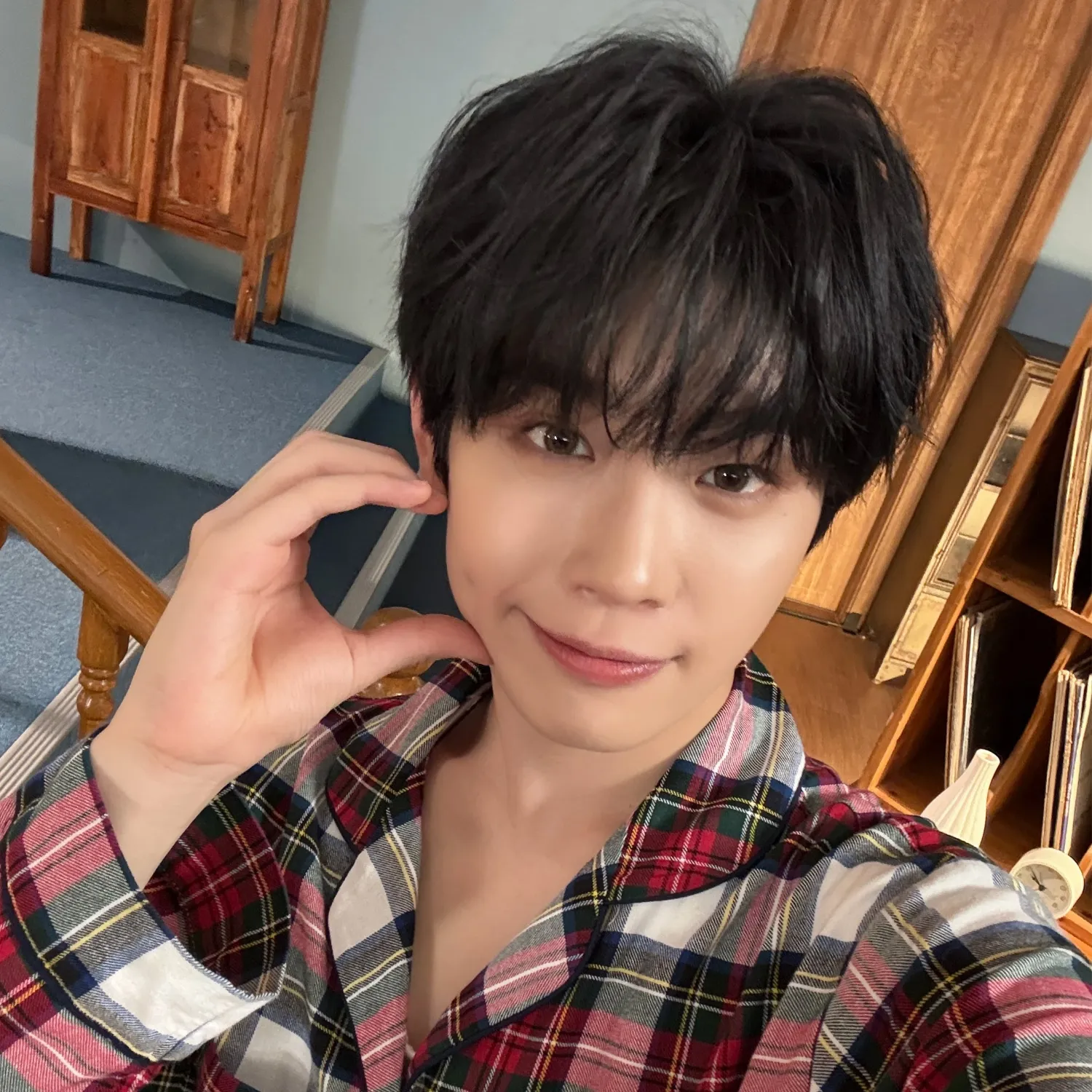Recent activity shot of Kim Taerae (ZEROBASEONE)