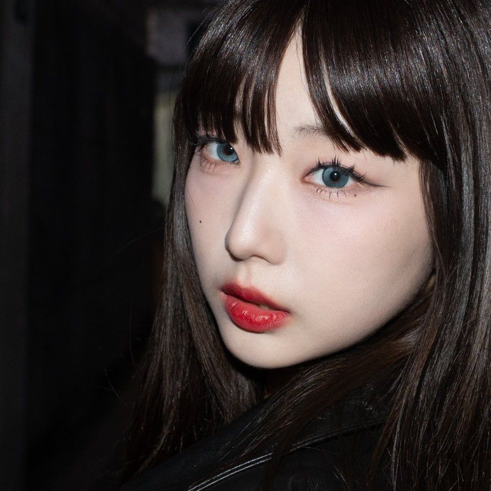 A moment captured by Loossemble's fan