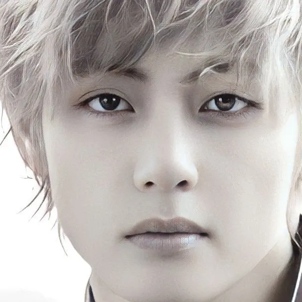 Latest photo of V (BTS)