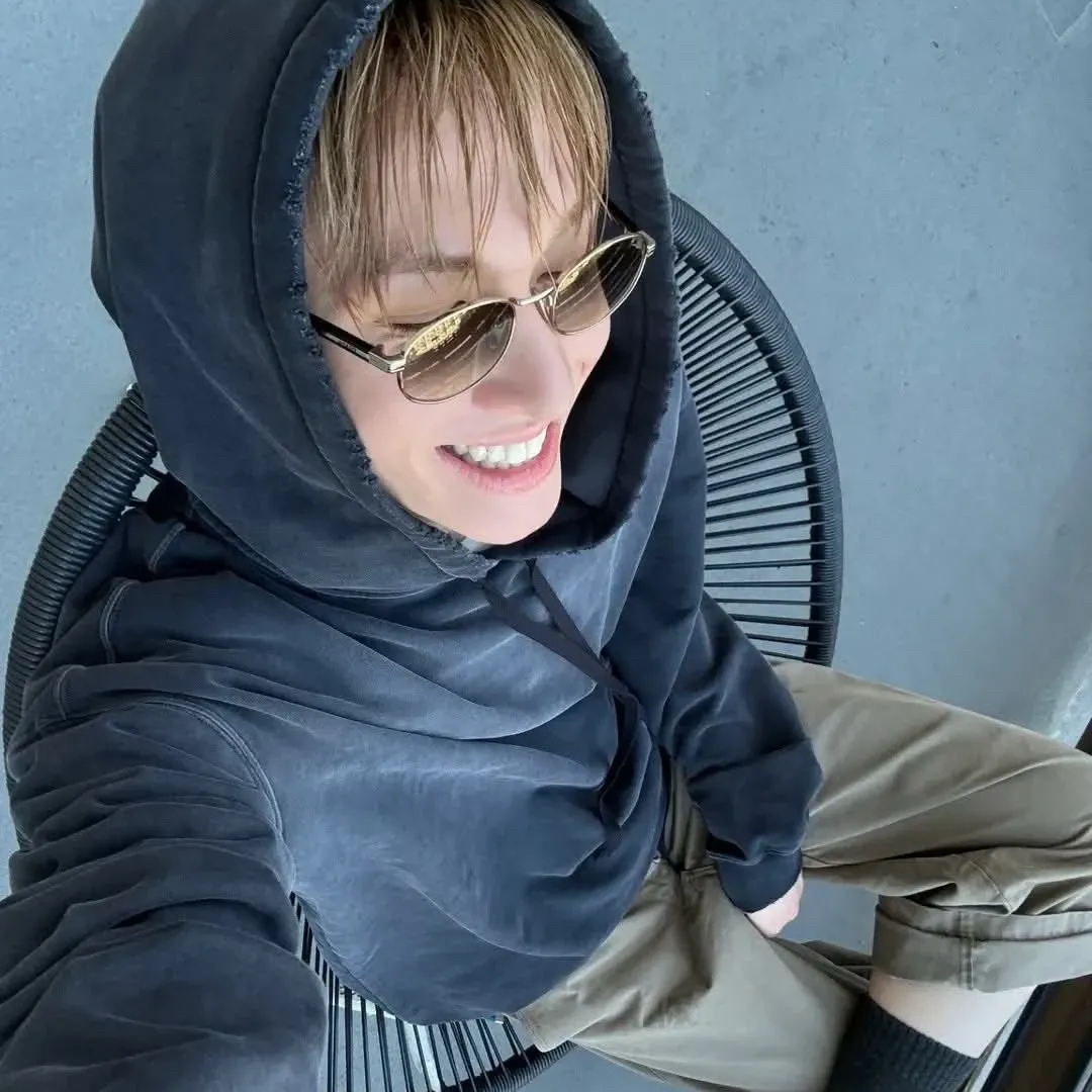 Behind-the-scenes cut of Martin (CORTIS)