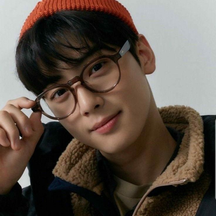 Latest photo of Eunwoo (ASTRO)