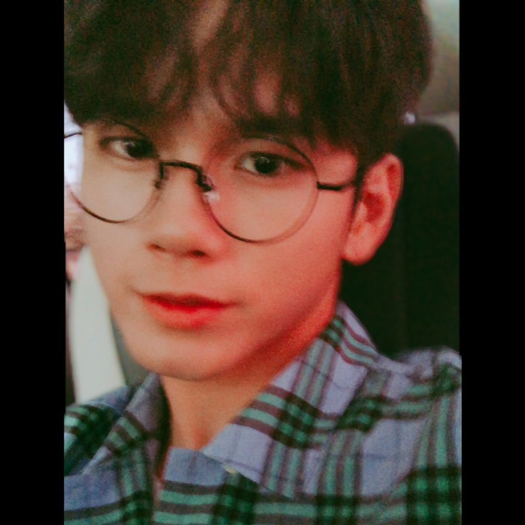 옹성우 최근 활동샷