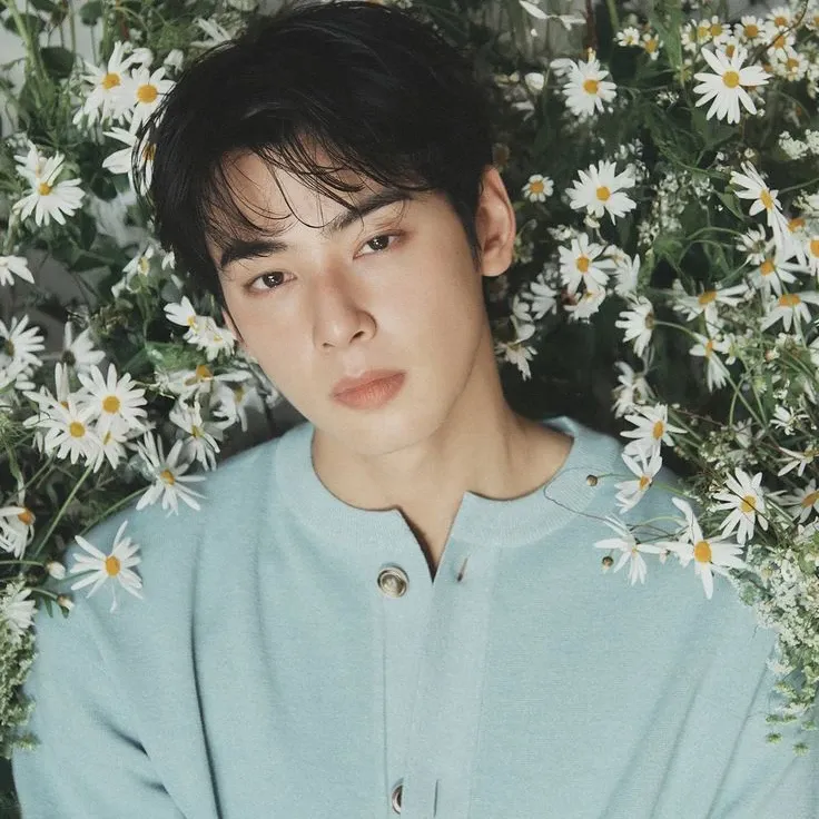 Latest photo of Eunwoo (ASTRO)