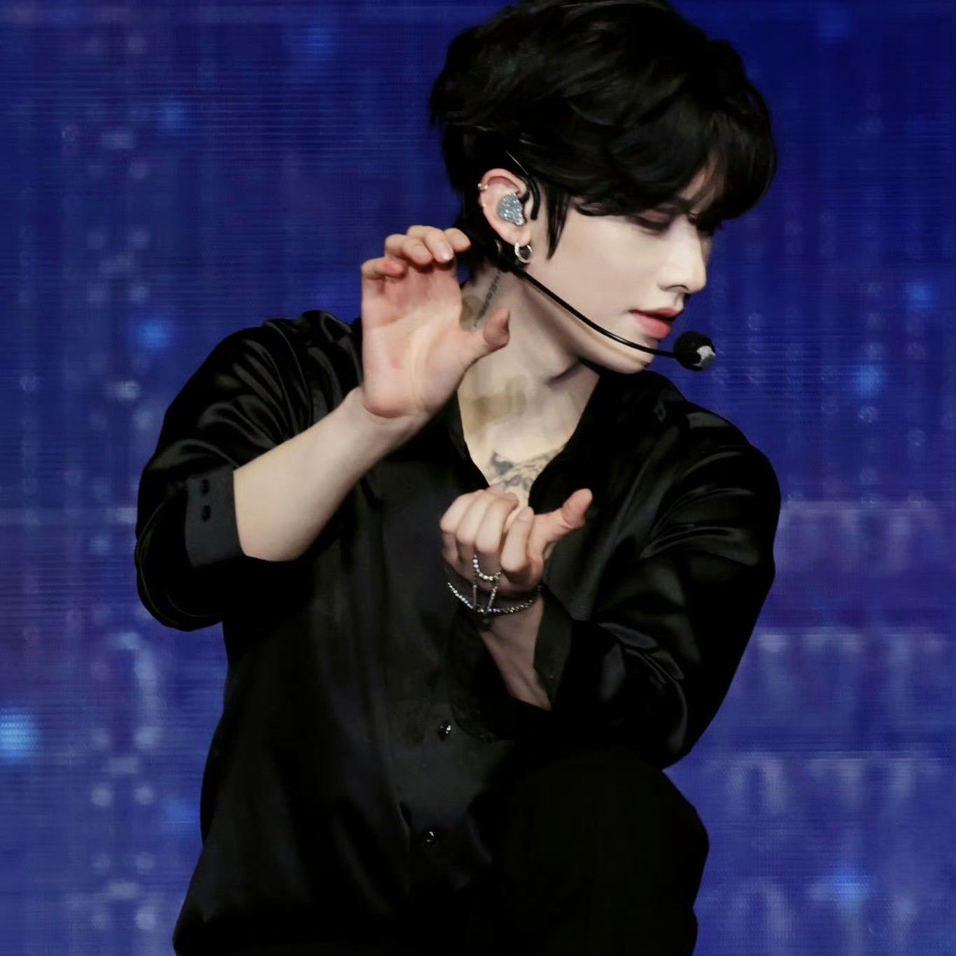 A moment captured by Ricky (ZEROBASEONE)'s fan