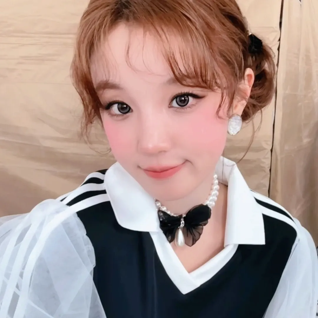 Recent activity shot of Yuqi (i-dle)
