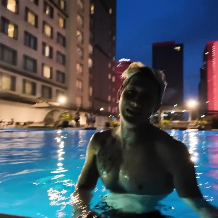 Behind-the-scenes cut of Jinjin (ASTRO)