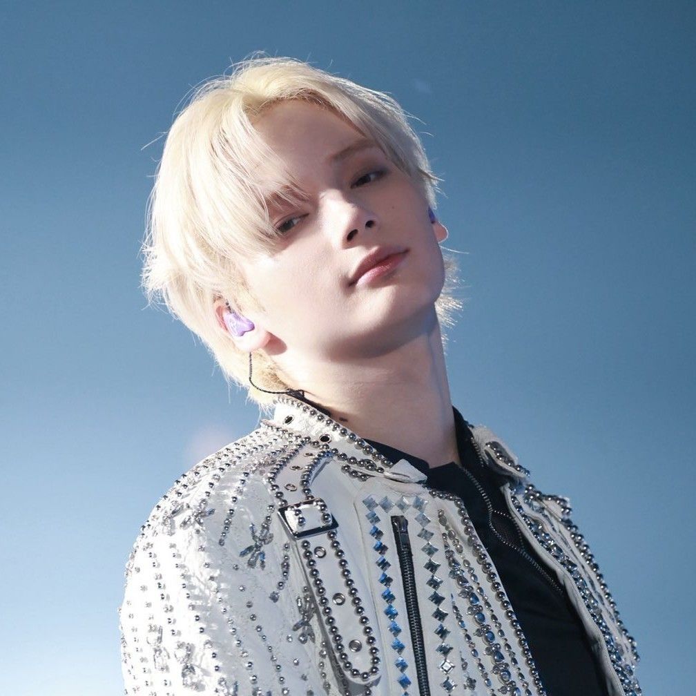 Latest photo of HueningKai (TOMORROW X TOGETHER)